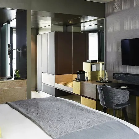 Sofitel Bayerpost 5*