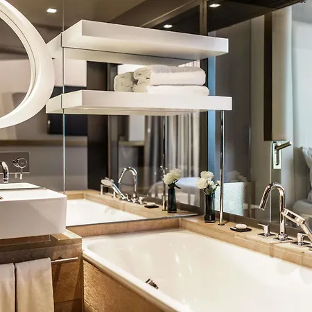 Sofitel Bayerpost 5* Munique