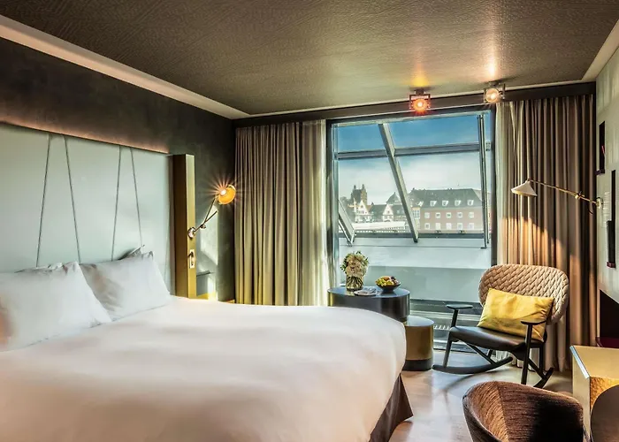 Sofitel Bayerpost 5*