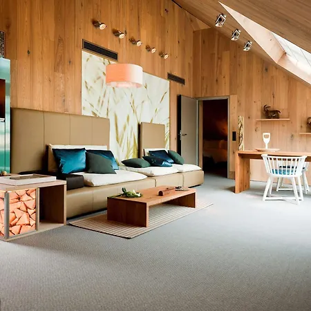 Hotel Sofitel Bayerpost 5*